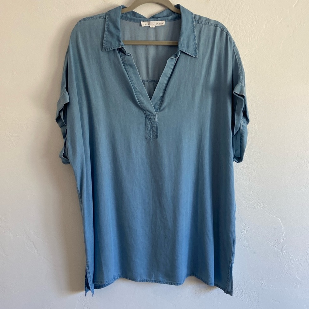 Short sleeve denim blouse
